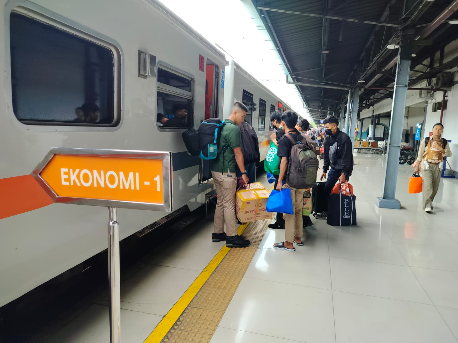 10 KA Ekonomi Terlaris di Angkutan Lebaran Tahun Ini, Berikut Daftarnya