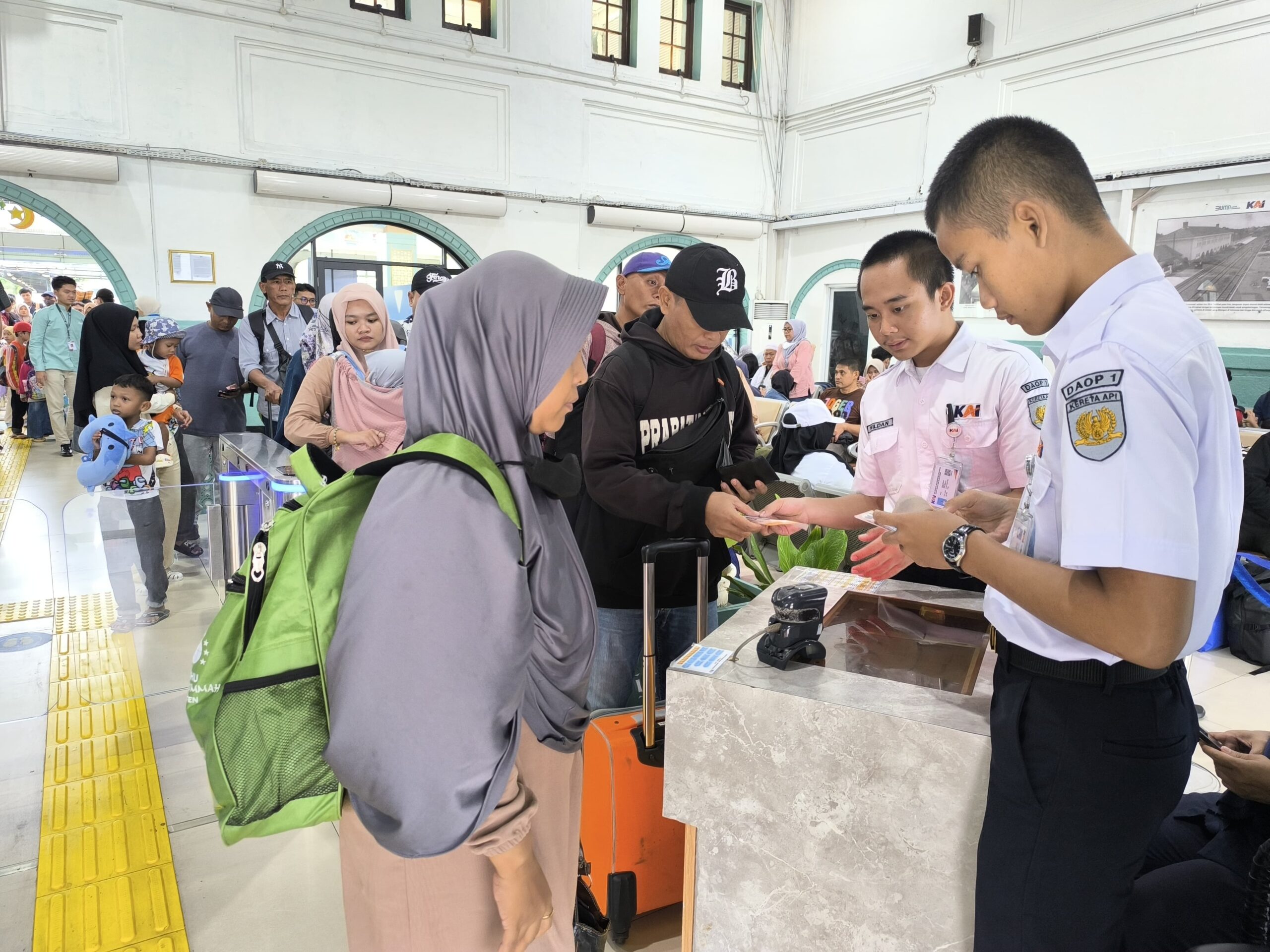 Jelang Lebaran, KAI Catat Penjualan Tiket Hampir 3,2 Juta