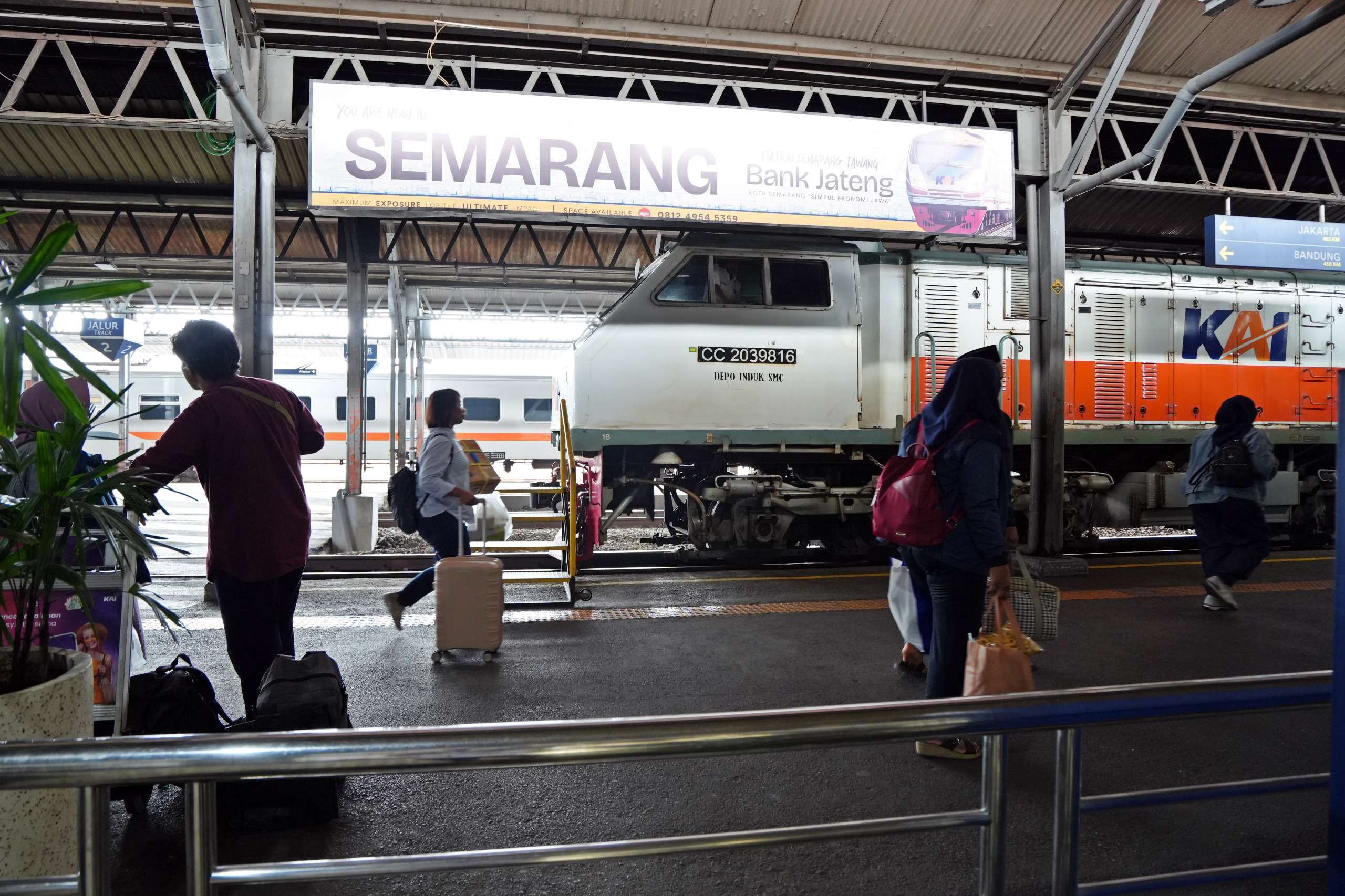 Tiba di Stasiun Daop 4 Semarang Penumpang Lebaran Terus Mengalir