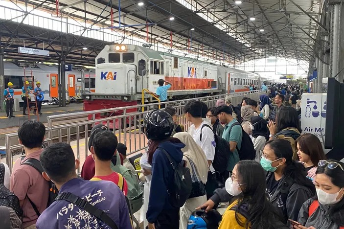 Jumlah Pemudik Tembus 689 Ribu dalam Empat Hari Pertama, KAI Siapkan Ribuan Perjalanan Tambahan