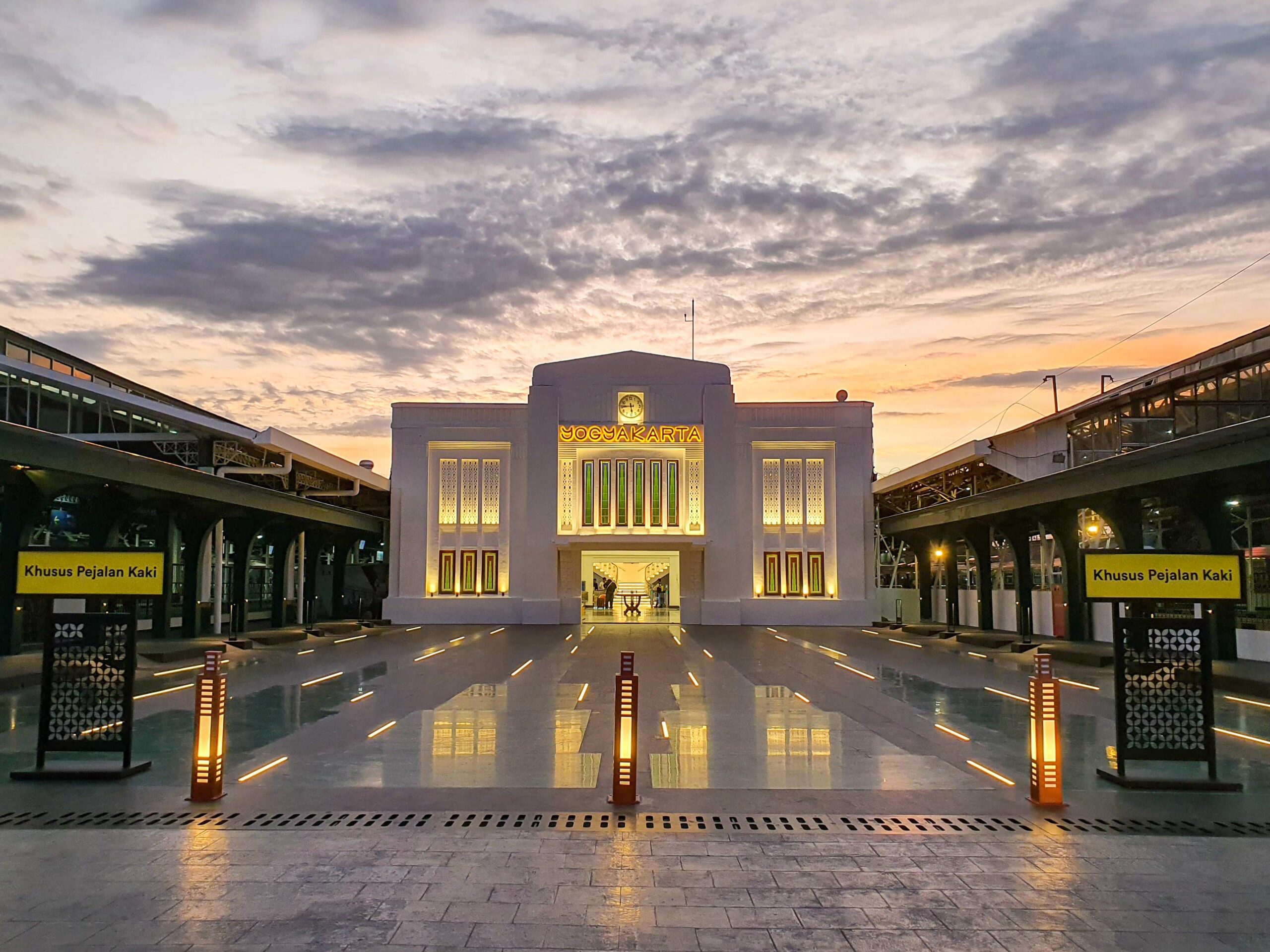 KAI Properti Ubah Stasiun Yogyakarta Jadi Destinasi Foto Favorit