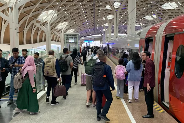 KCIC Tingkatkan Pelayanan Menjelang Libur Panjang Waisak