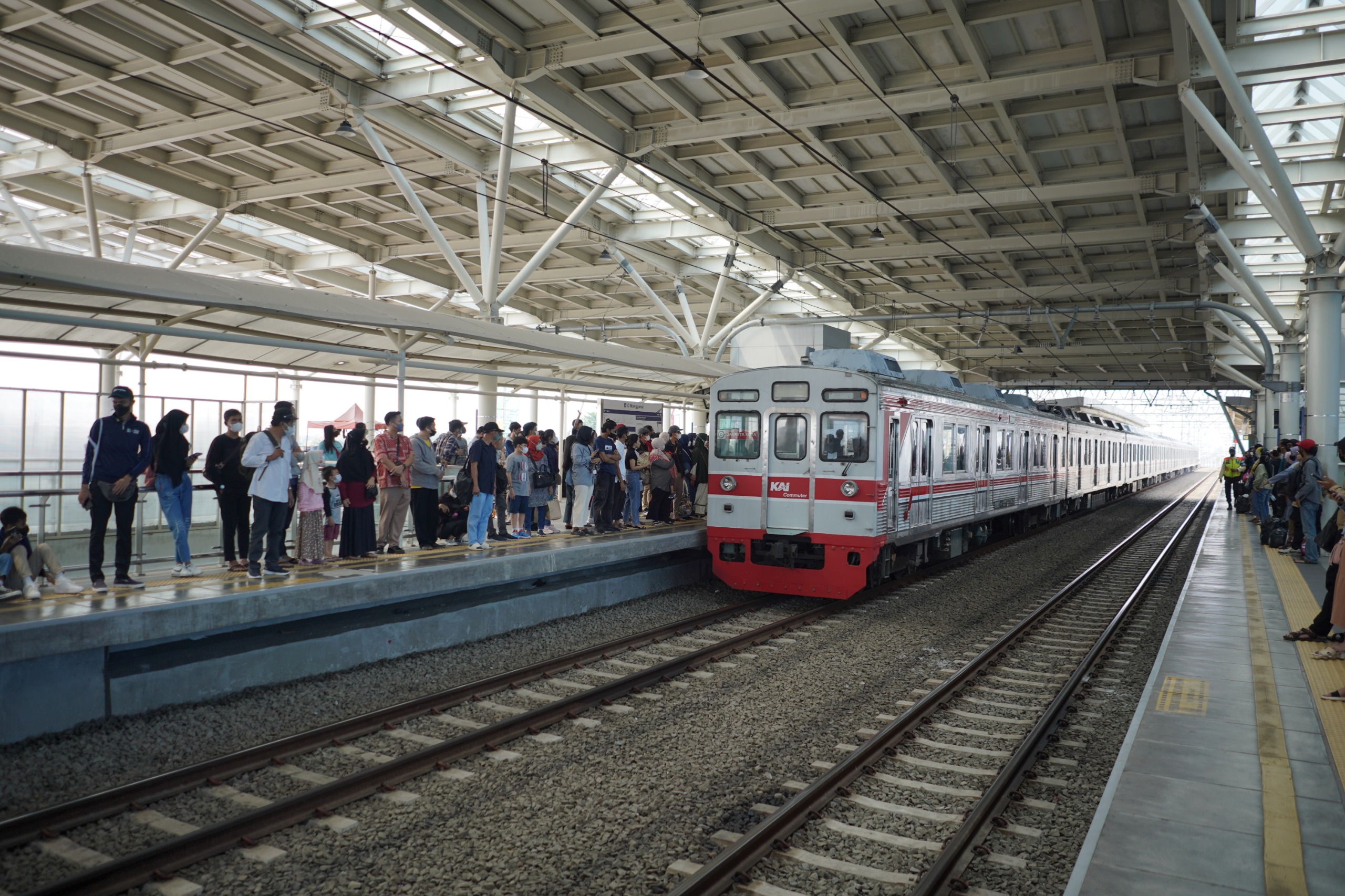 107 Tahun Stasiun Manggarai: Warisan Sejarah yang Menjadi Pusat Mobilitas Urban Modern