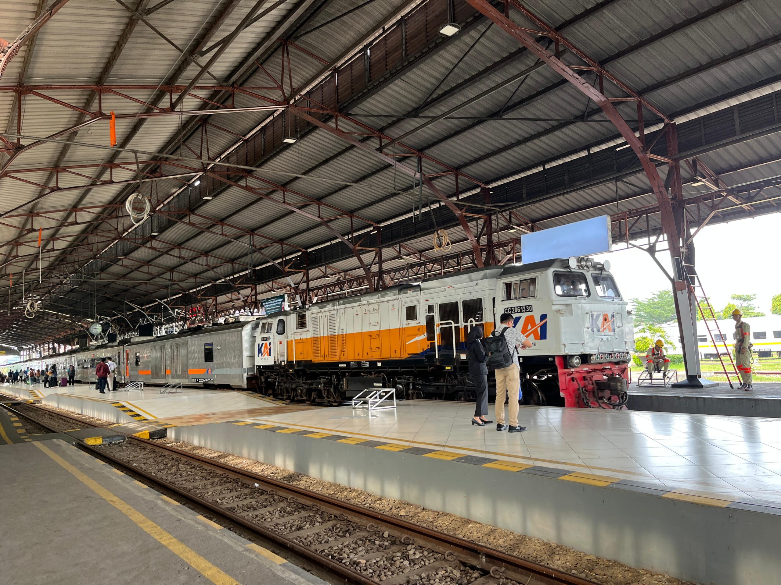 Waisak, KAI Daop 5 Tambah 17 Kereta Setiap Hari dan Proyeksikan Lonjakan Penumpang